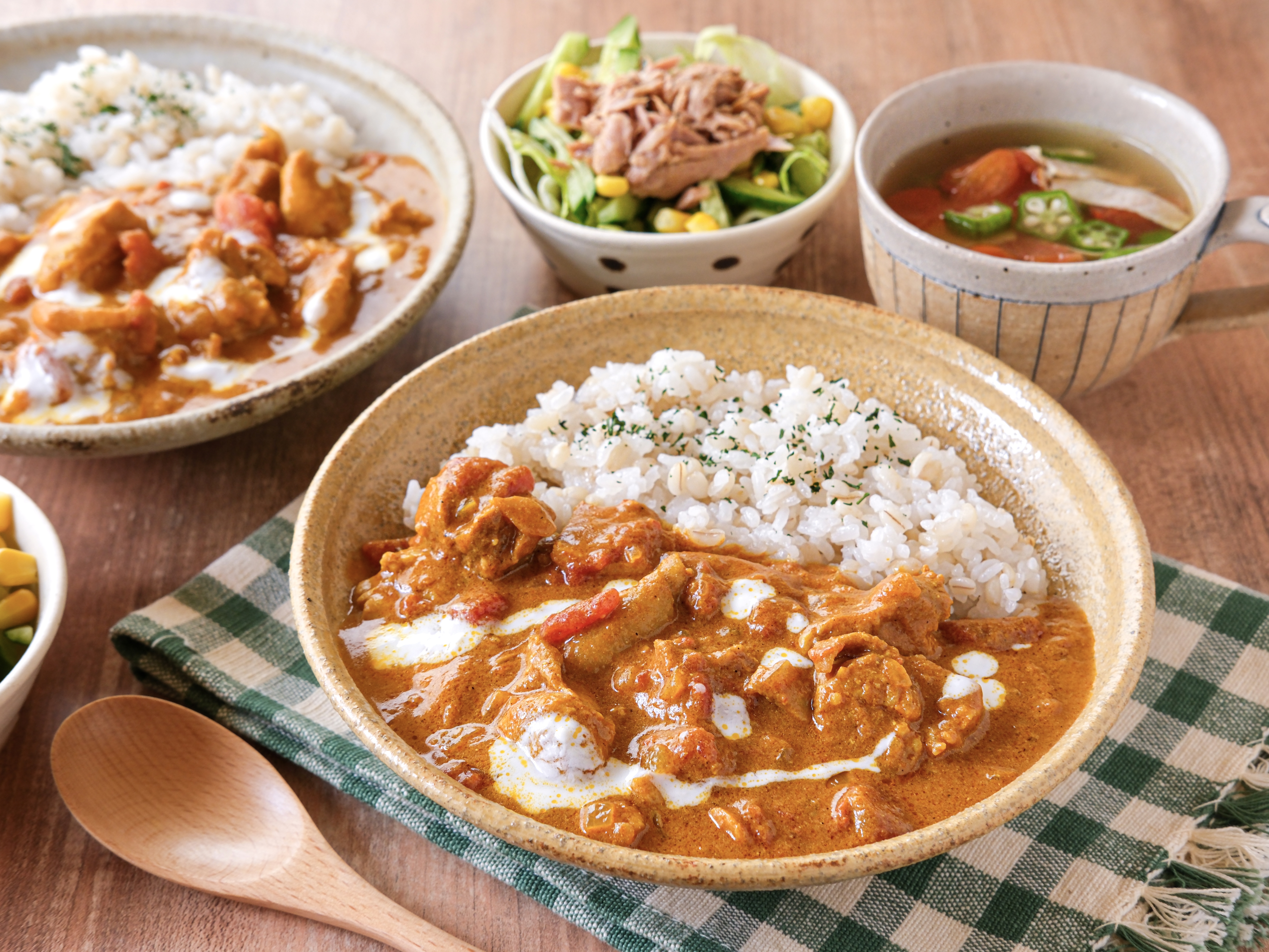 いつもの材料で本格派♪「バターチキンカレー献立」