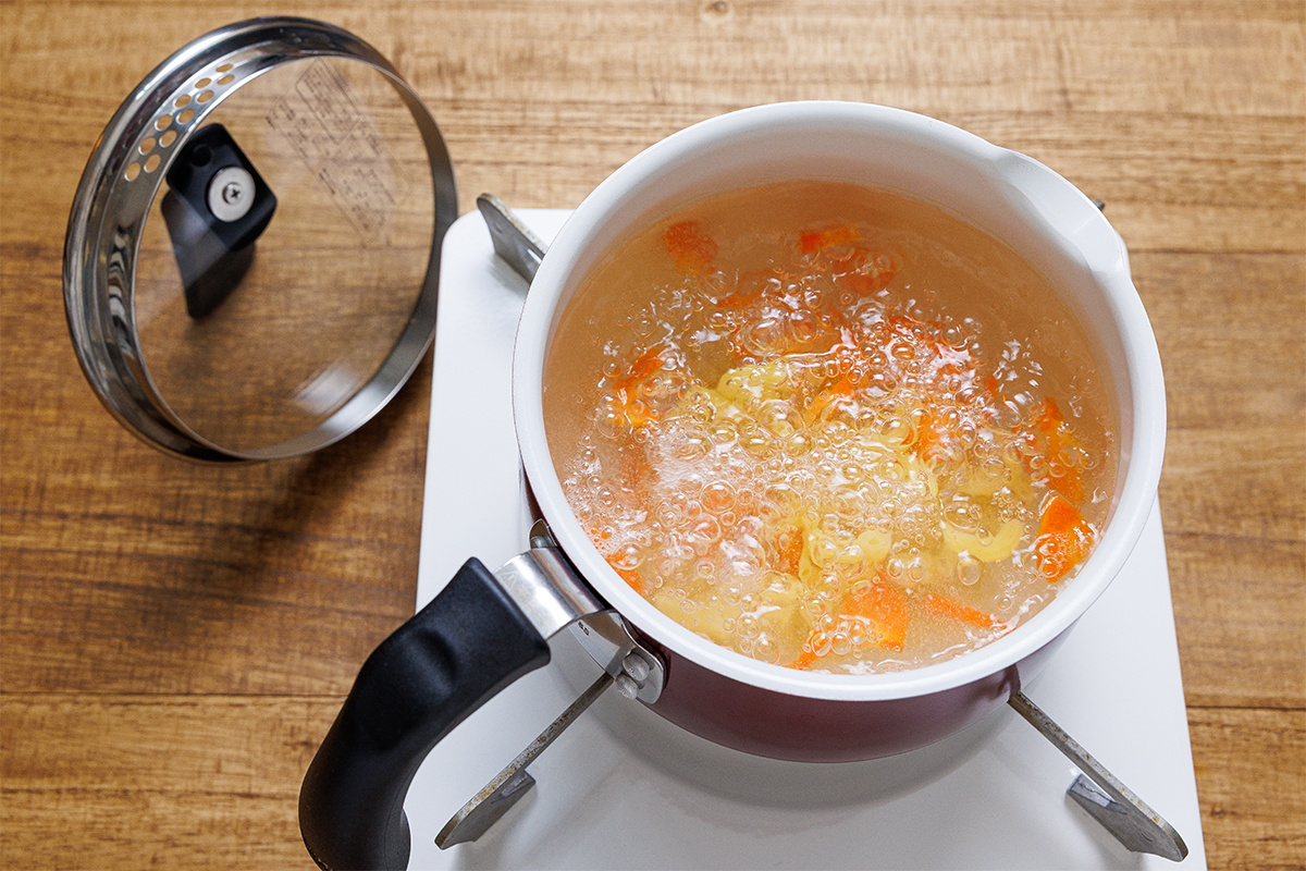 豚肩ロースと冬野菜のボリート(イタリアンおでん)
