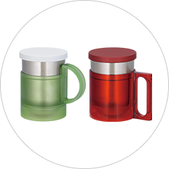 収納時は、全パーツ重ねてコンパクトに。